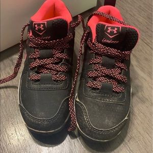 Girls under Armour Cleats